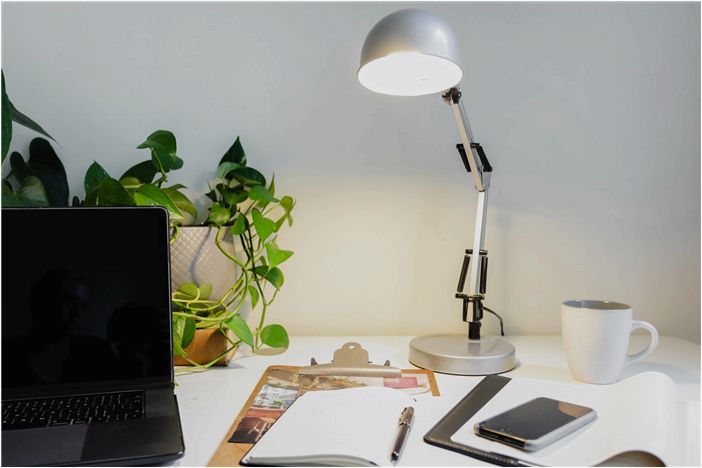 5 советов по улучшению освещения в домашнем офисе